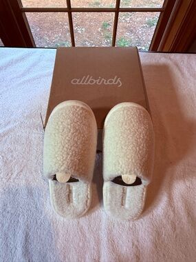 allbirds Cream Shearling Slip-On Slippers